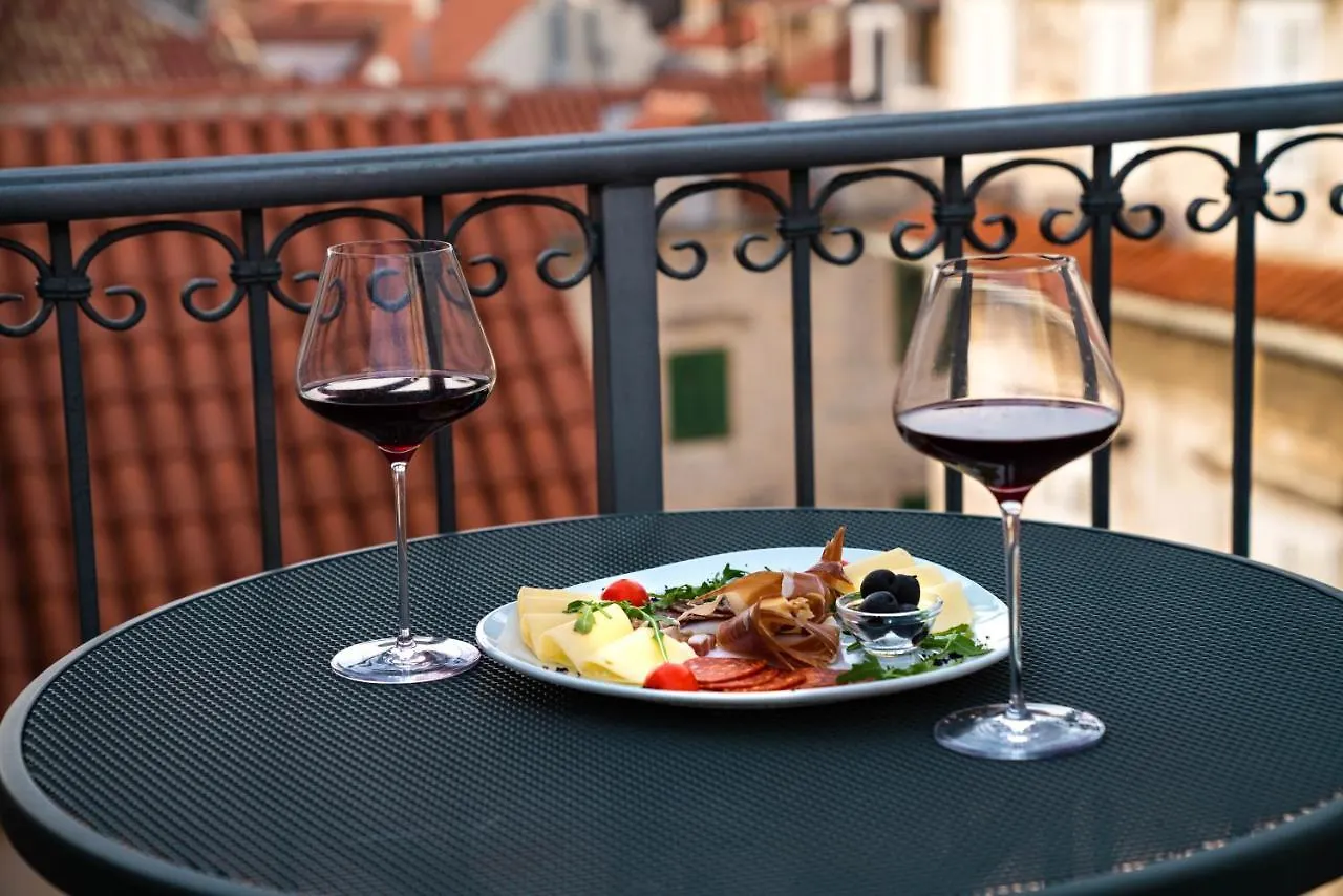 Slavija Culture Heritage Hotel Split 4*,